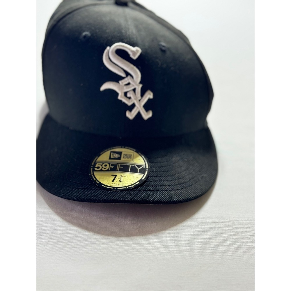 New Era 59FIFTY Chicago White Sox Fitted Hat Black Size 7‎ 1/4 MLB Baseball Cap